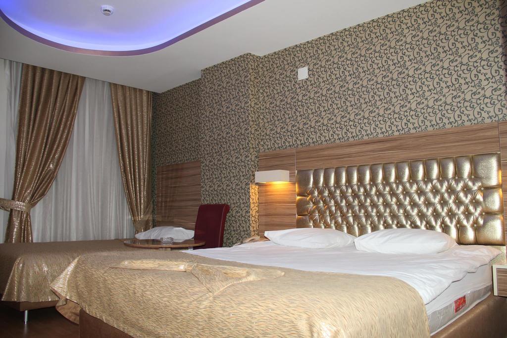 Grand Ezel Hotel Mersin  Ngoại thất bức ảnh