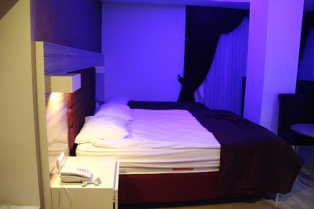 Grand Ezel Hotel Mersin  Ngoại thất bức ảnh